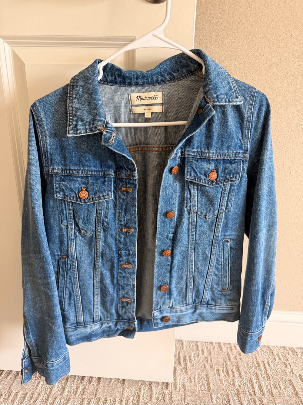 Madewell Medium Blue Denim Trucker Jacket - Picture 1 of 3